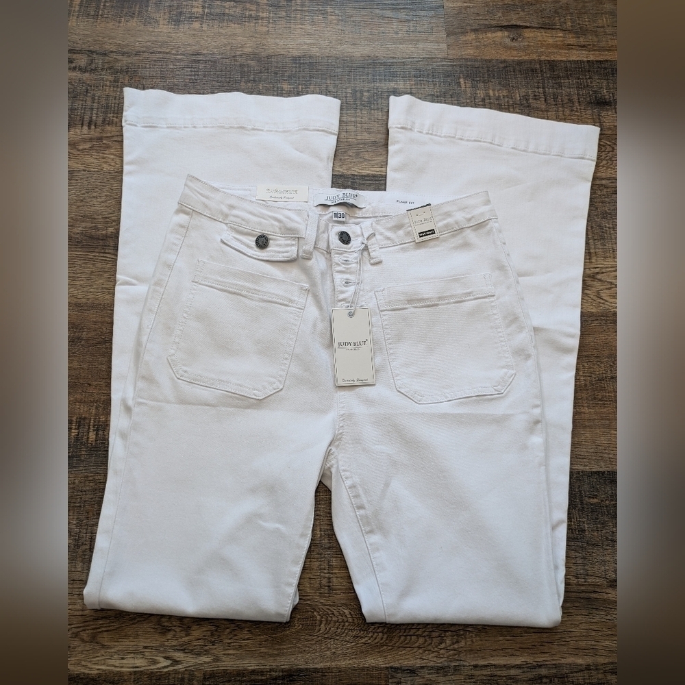 Judy Blue White Flare Fit High Waist Denim Jeans Pants Women's 30 NWT